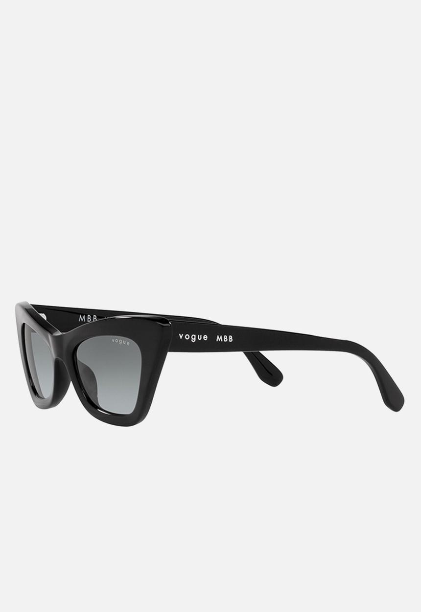 Vogue Eyewear - Cat eye sunglasses - black