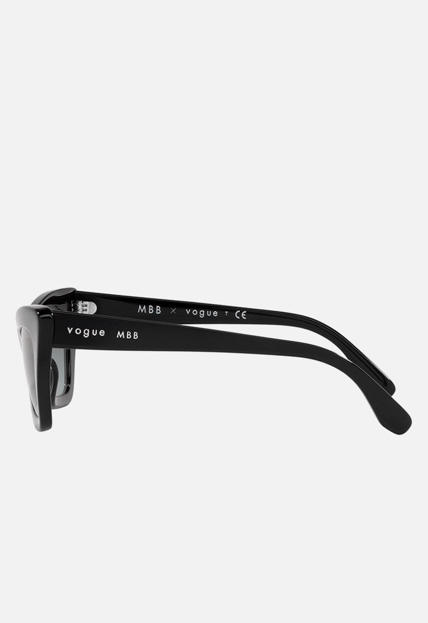 Vogue Eyewear - Cat eye sunglasses - black