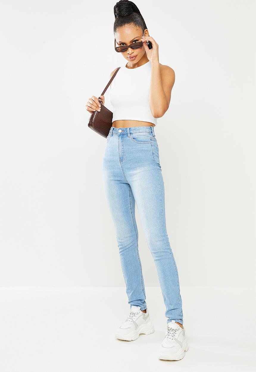 Missguided - Sculpted rib racer neck crop - white