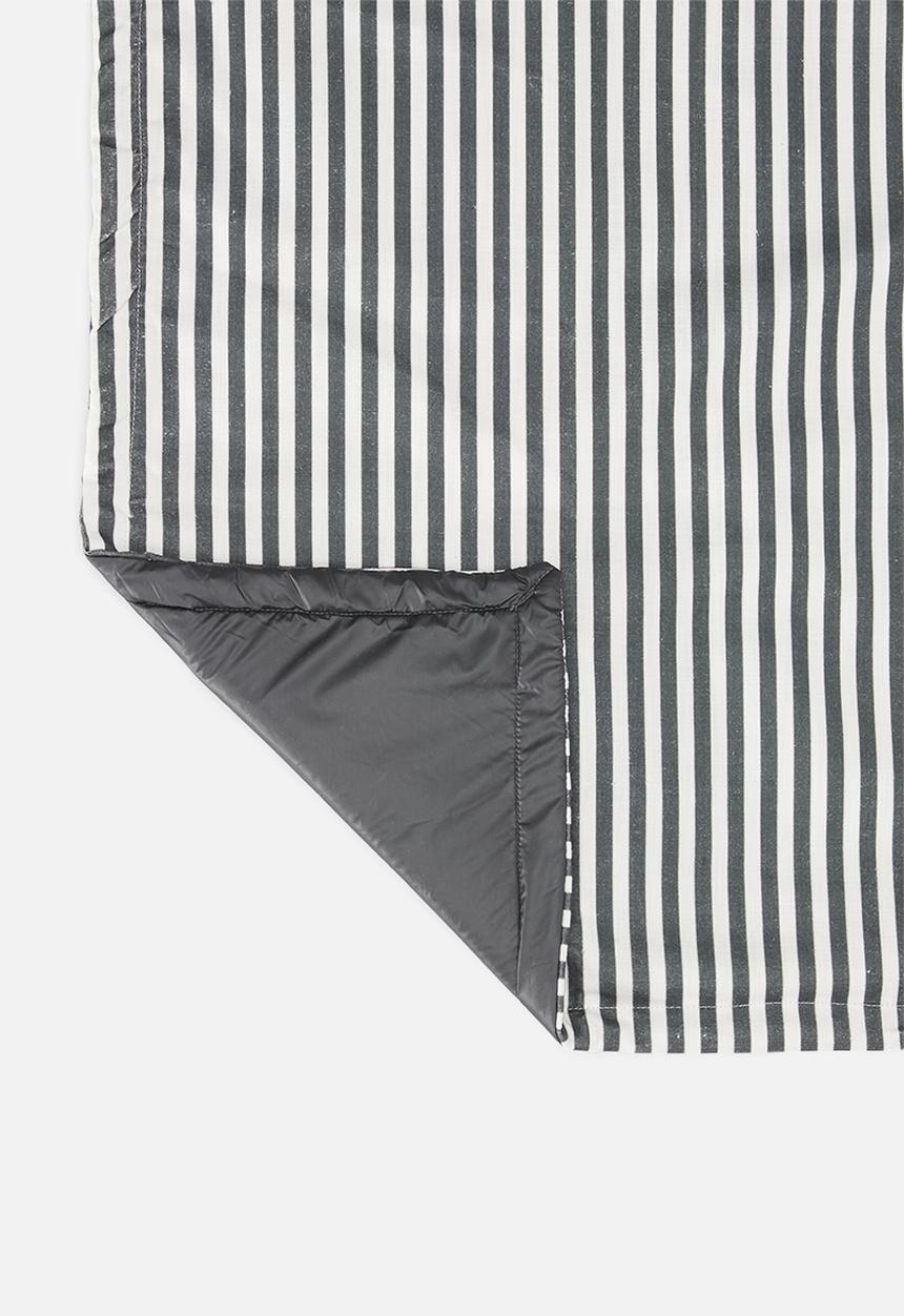 Sixth Floor - Kinni foldable picnic mat - charcoal