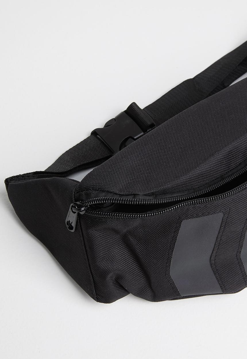 Rebel Republic - Moon bag - black