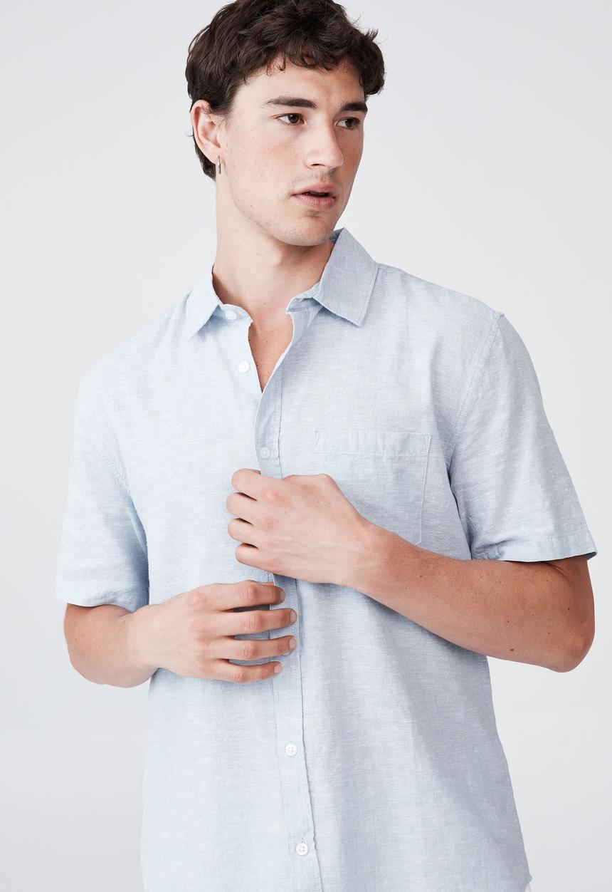 Cotton On - Vacay short sleeve shirt - clean blue texture