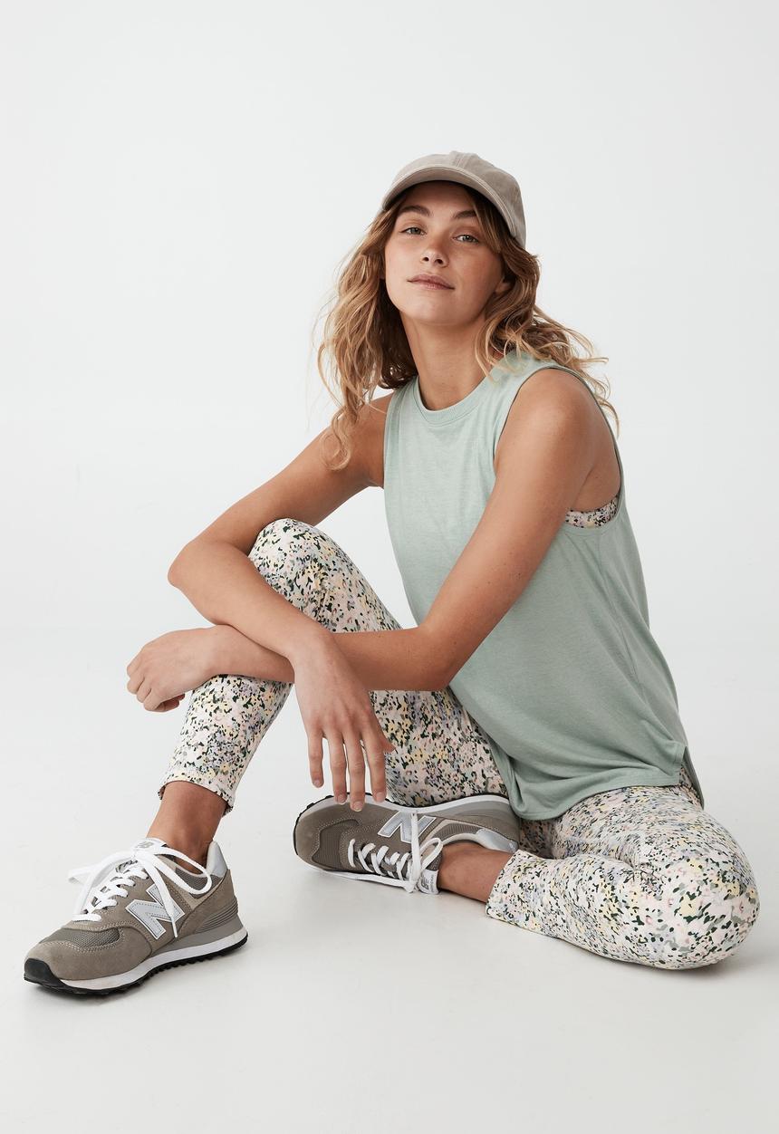 Cotton On - Active curve hem tank - irish mint
