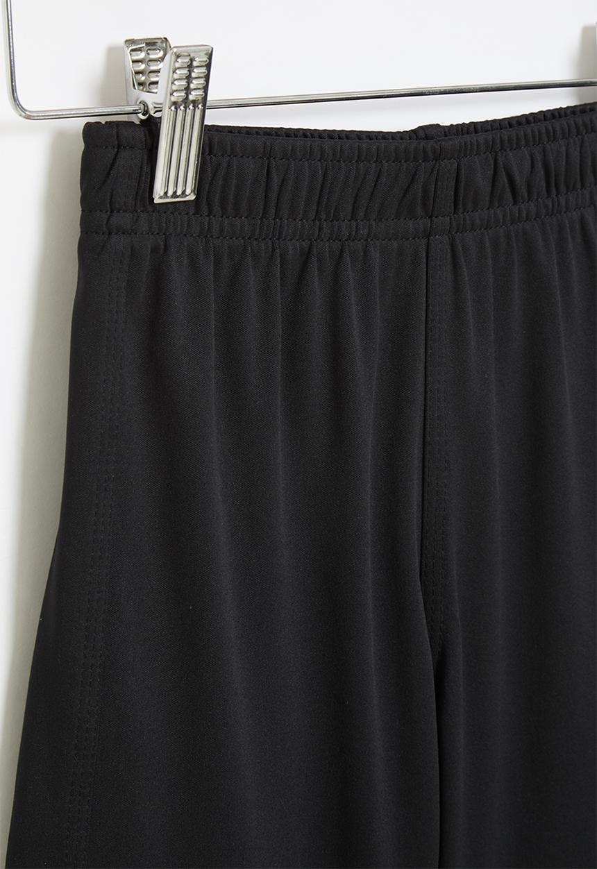 Nike - Nkb perf swoosh shorts - black