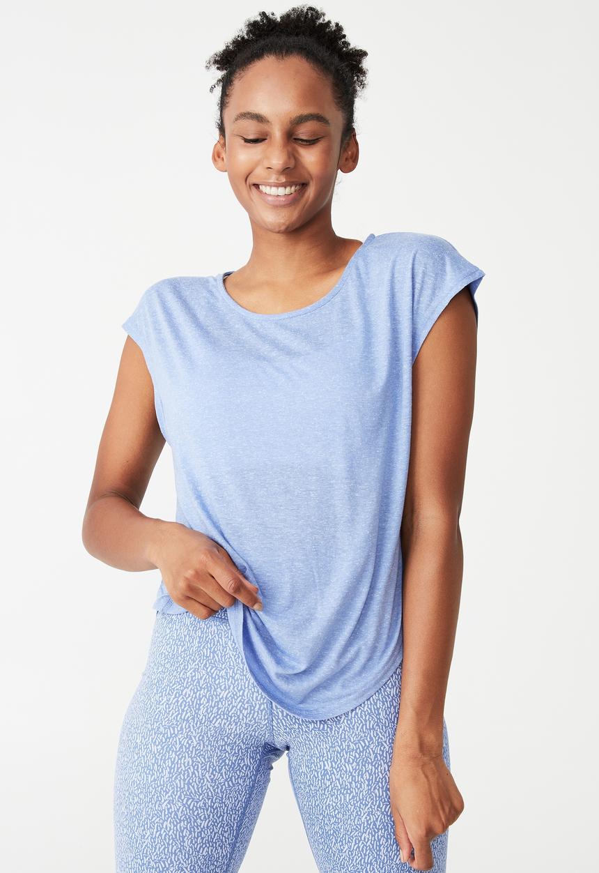 Cotton On - Active scoop hem T-shirt - cornflower