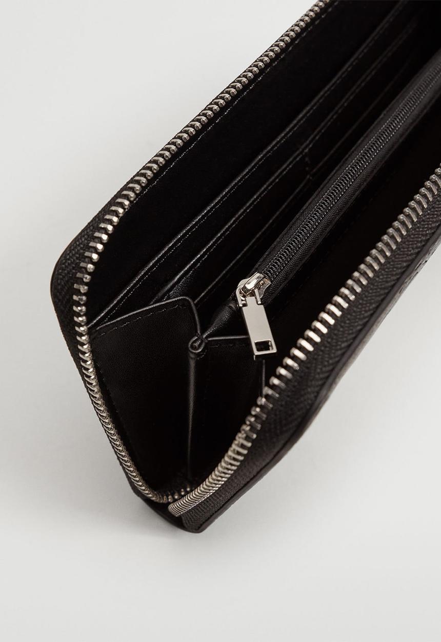 MANGO - Engraved chain wallet - black