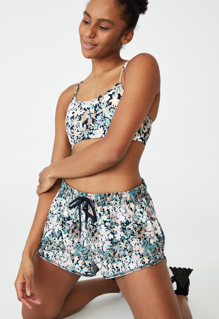 Cotton On - Lifestyle move jogger short - multi 