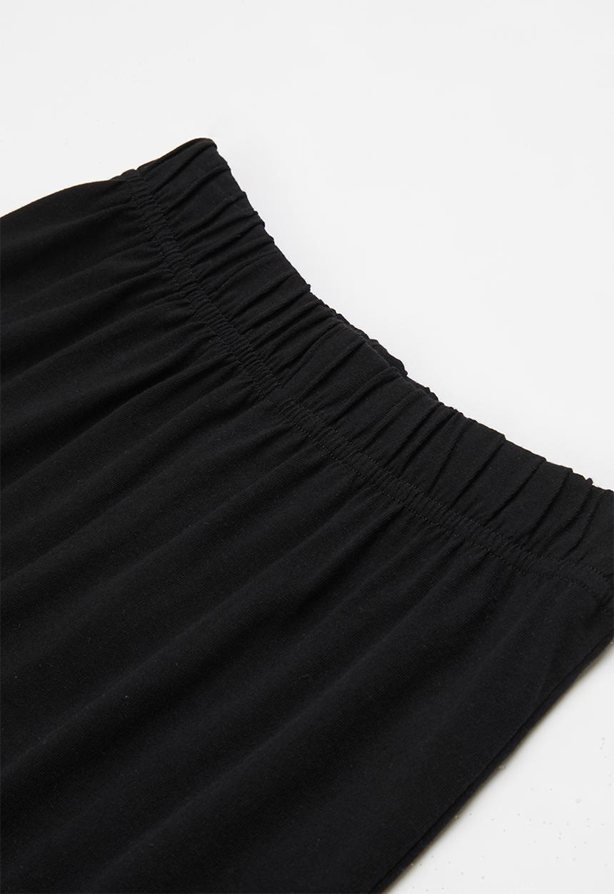 Superbalist - NASA tee & shorts pj set - black