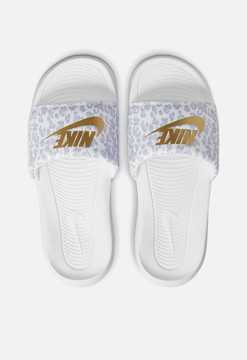 Nike - Nike victori one - white/metallic gold-wolf grey