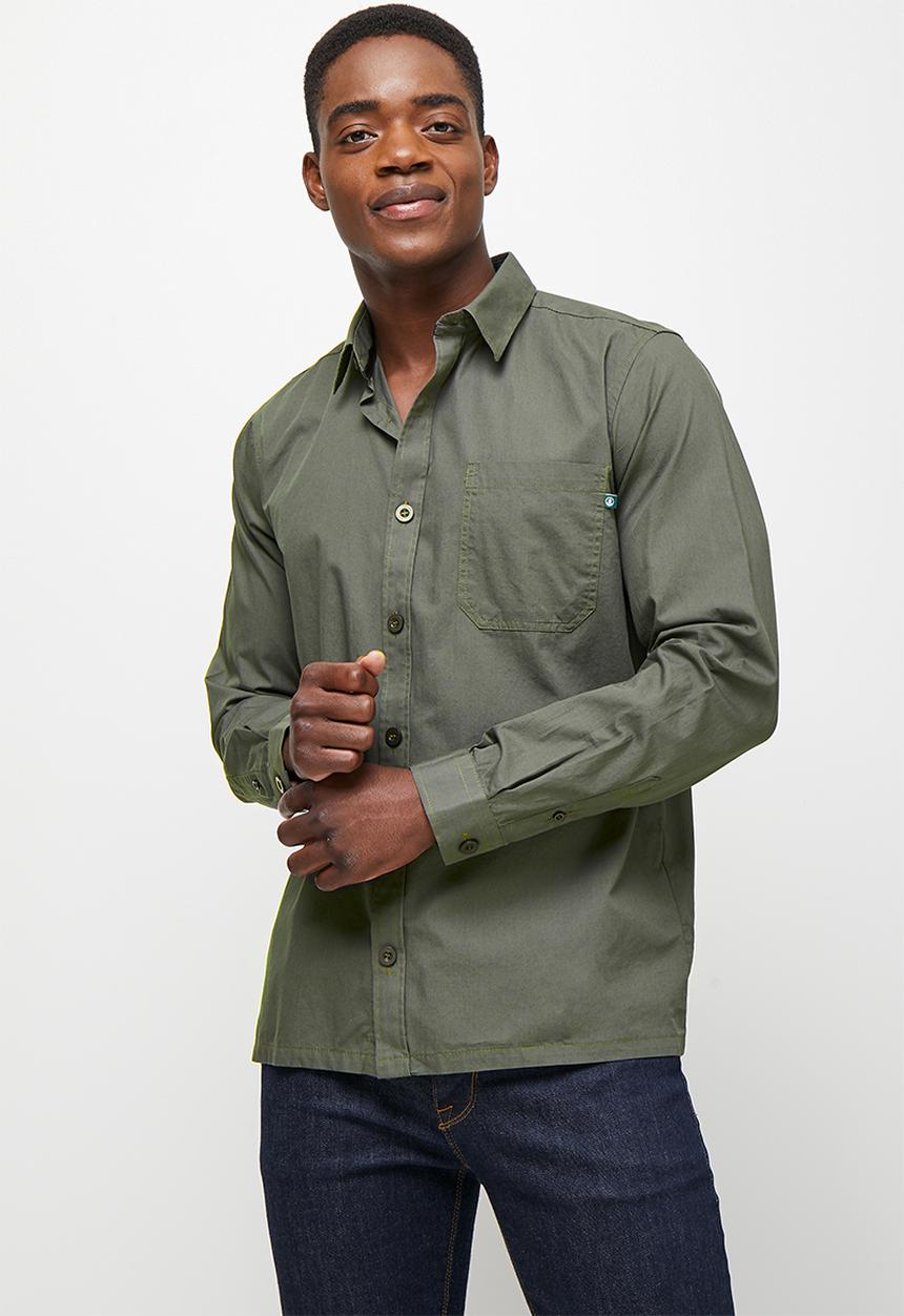 Lark & Crosse - Regular fit cracker poplin pocket long sleeve shirt - khaki