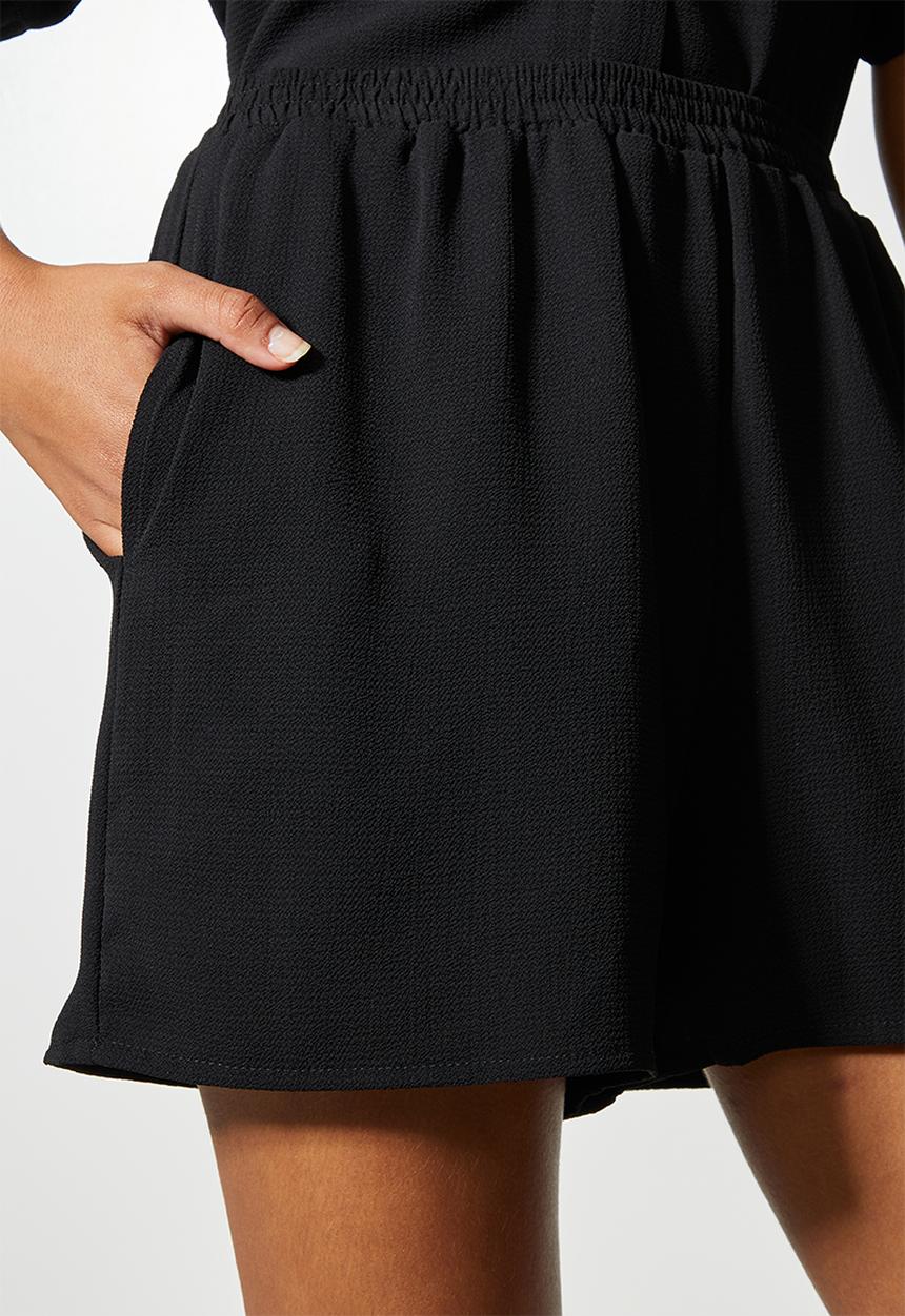 Superbalist - Casual shorts - black