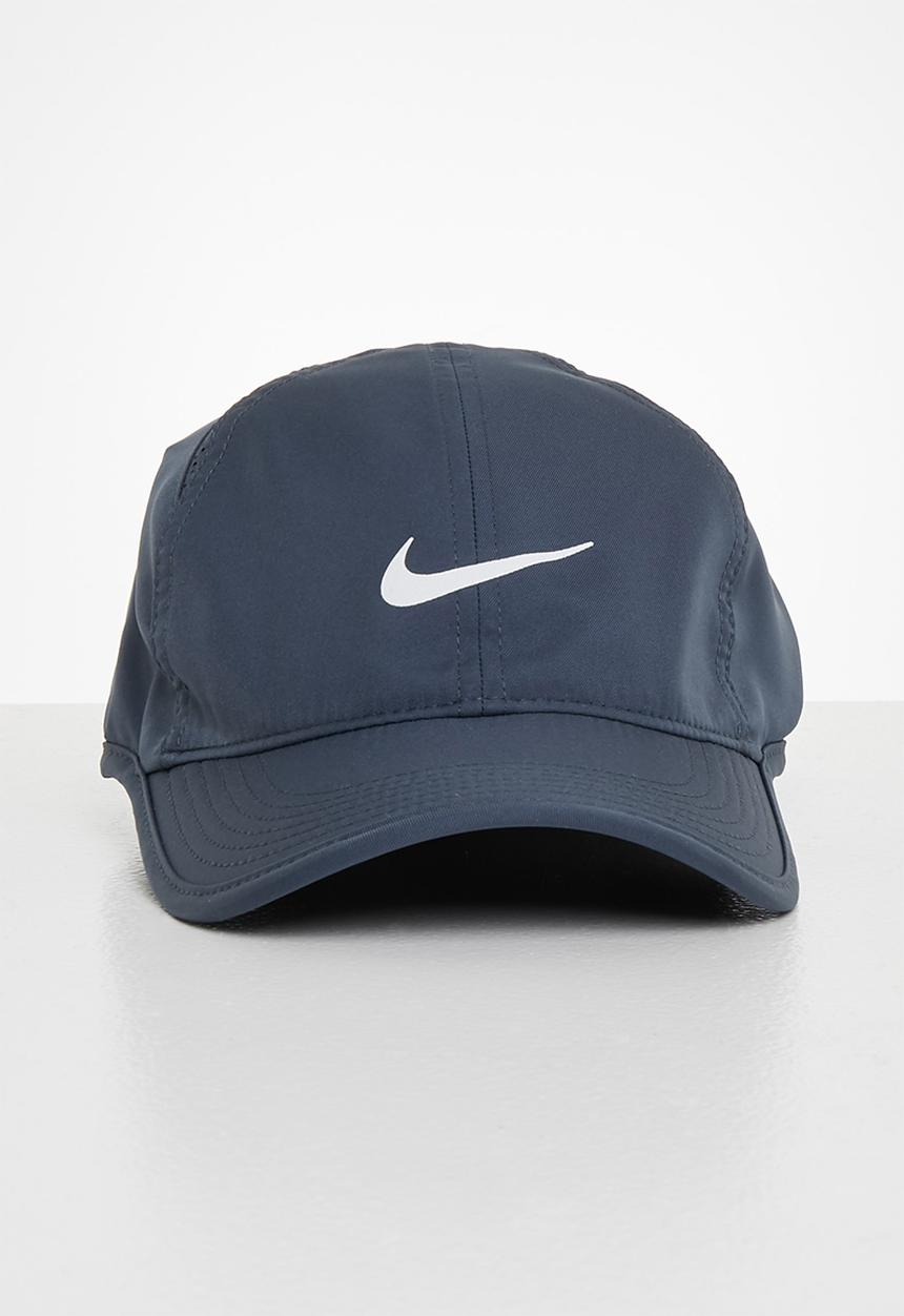 Nike - Featherlight cap - navy