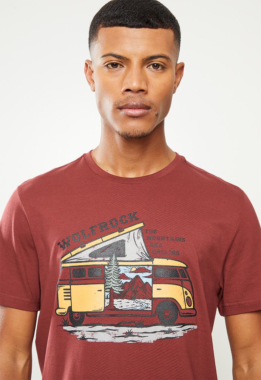 Wolf Rock - Camper van - red