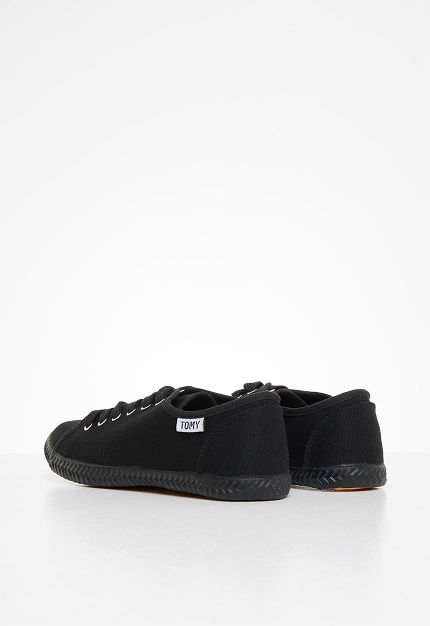 TOMY - Tomy 6 eyelet lace up - black