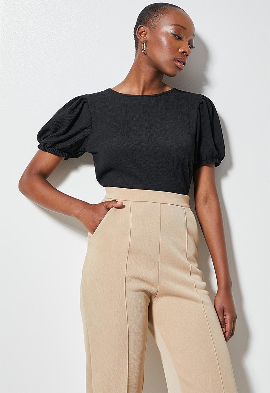 Superbalist - Textured fabric puff sleeve tee - black