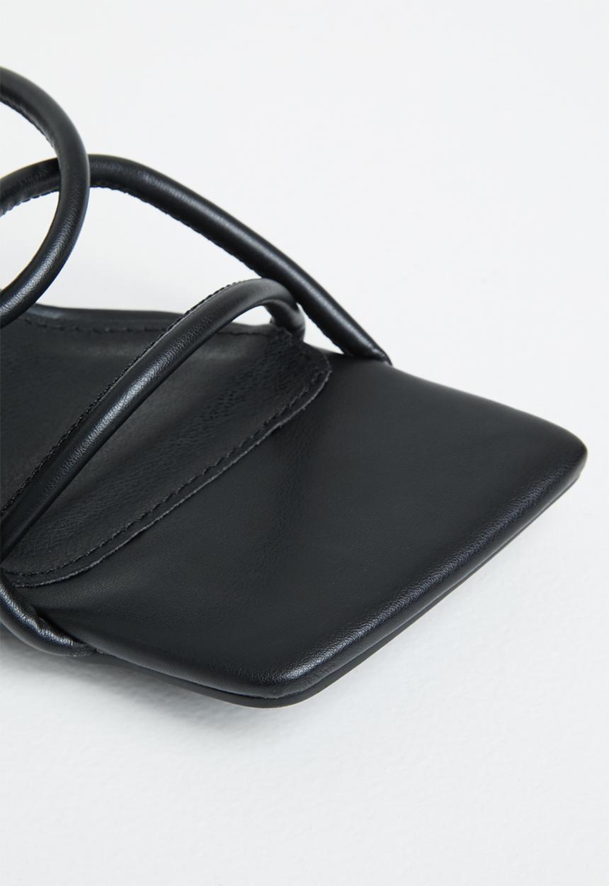 Public Desire - Belle strappy block heel mule - black