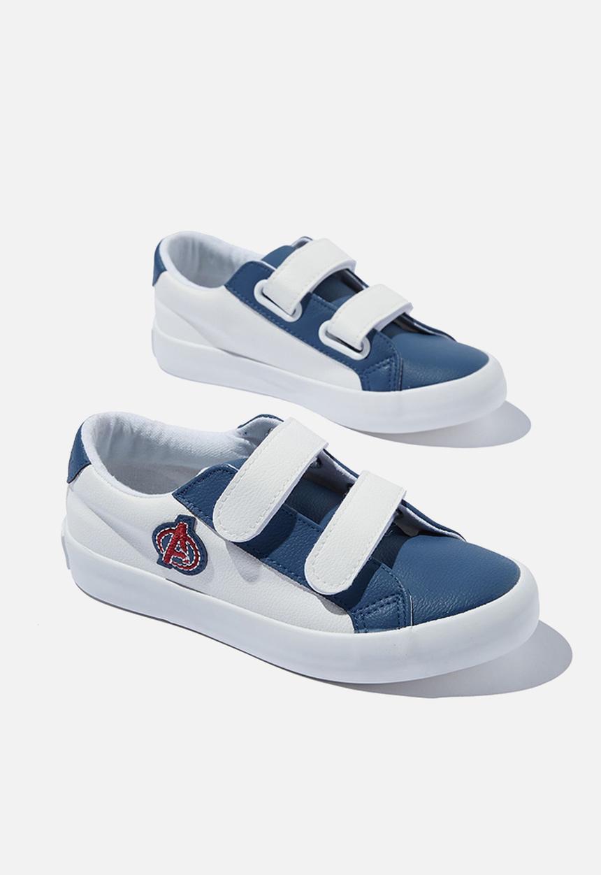 Cotton On - Kids licensed footwear - lcn mar avengers double strap trainer