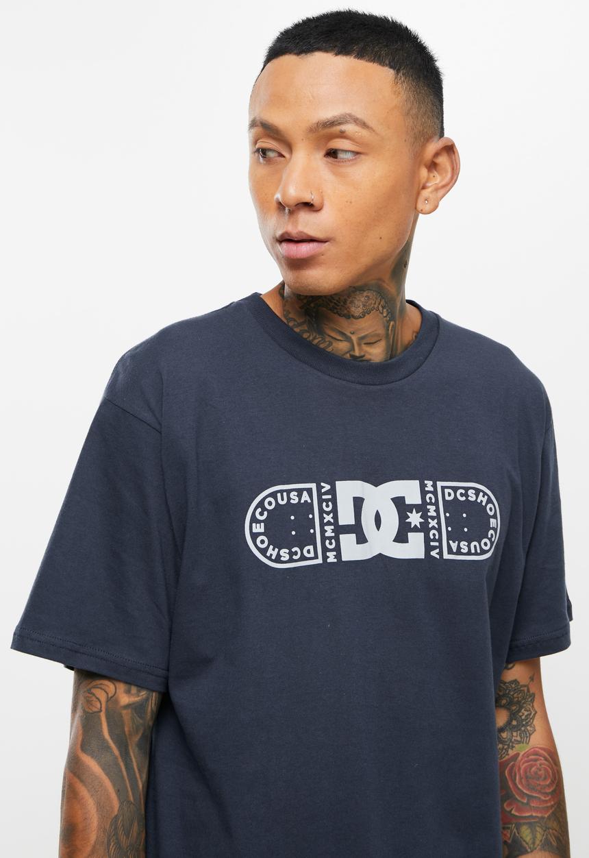 DC - Outline ss tee  - navy