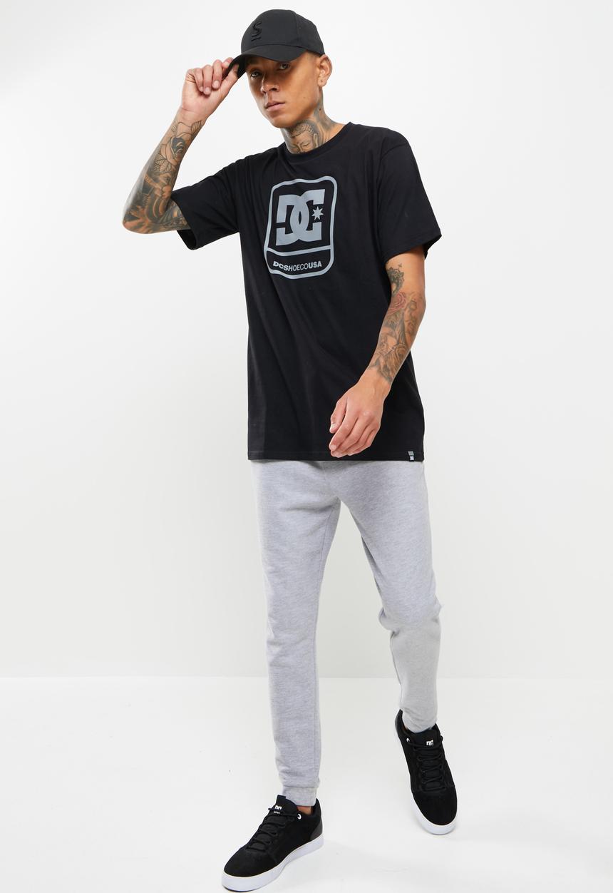 DC - Capsule ss tee - black