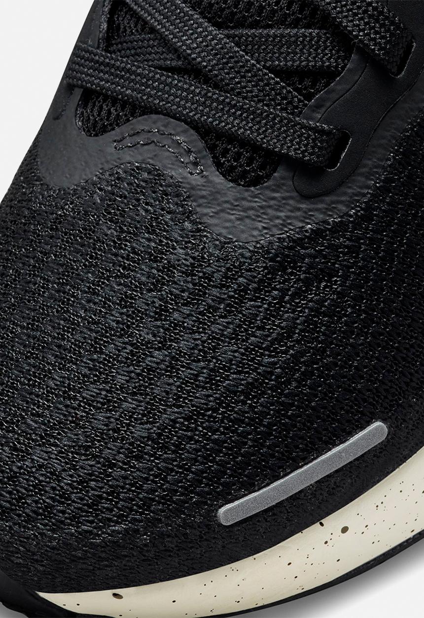 Nike - Zoomx Invincible Run Flyknit
