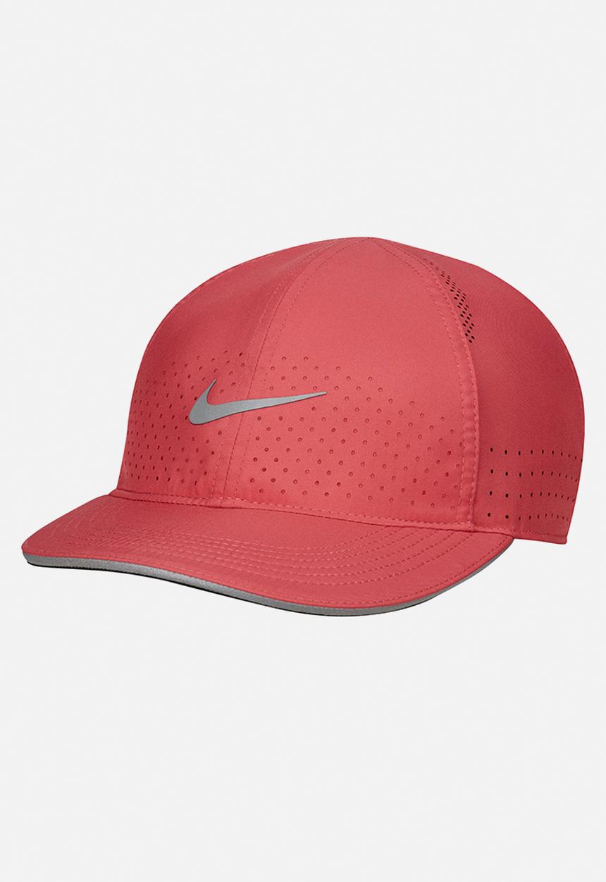 Nike - W Nike featherlight cap run - pink