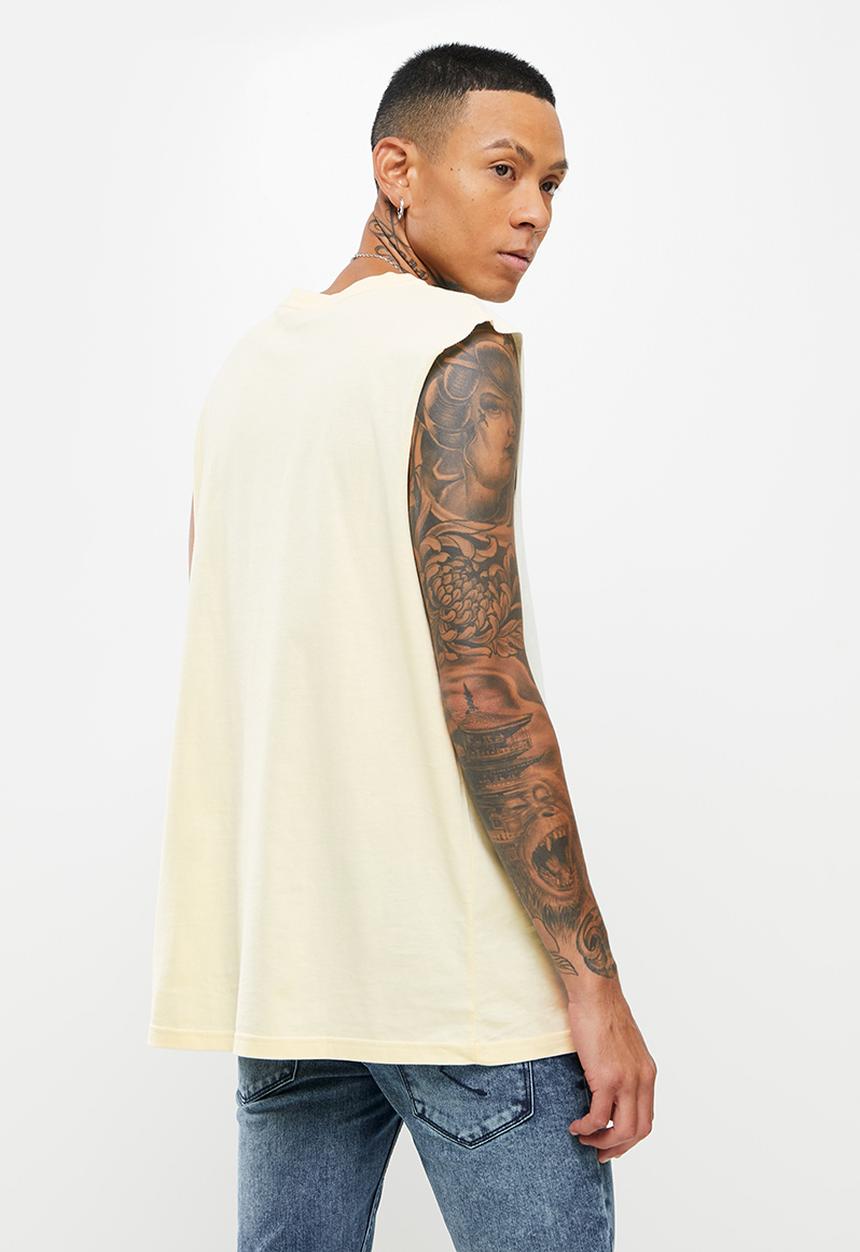 STYLE REPUBLIC - Cut off sleeve vest - stone