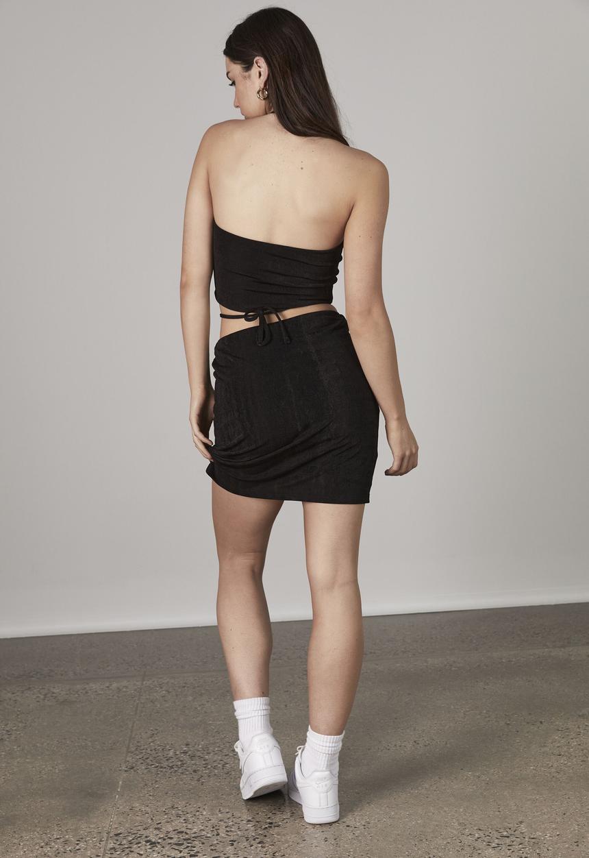 Factorie - Cross front halter - black