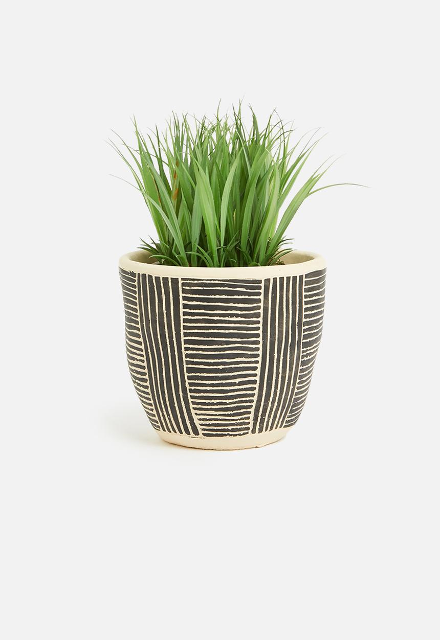H&S - Mini pattern planter - lines etched 