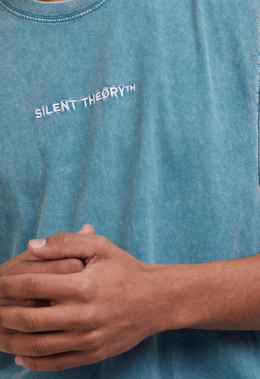 Silent Theory - Tm muscle fit short sleeve tee - lake blue