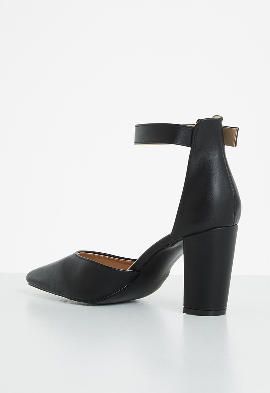 Jada - Ankle strap pointed block heel - black