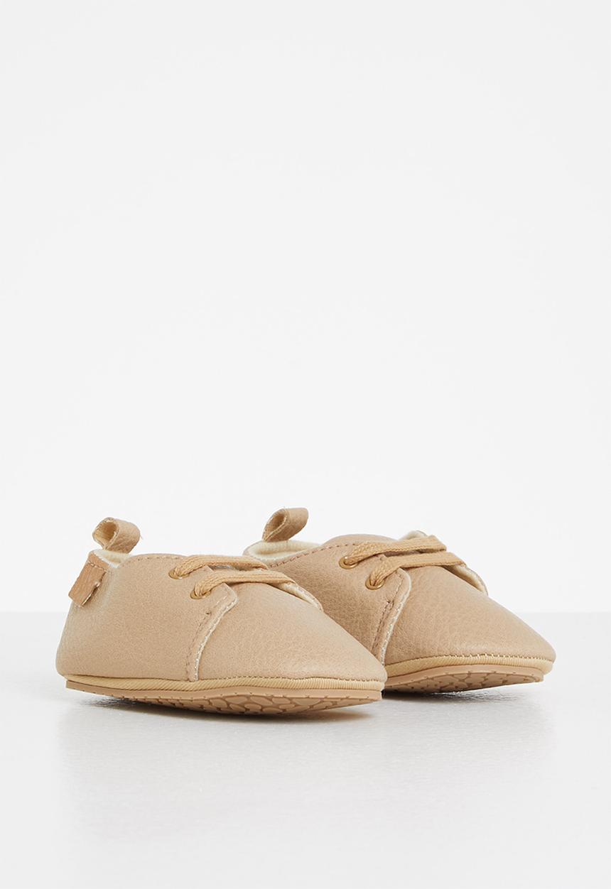 Pop Candy - Baby boys plain slip on - beige