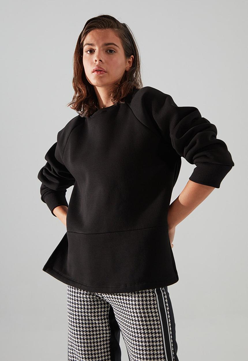 Trendyol - Knitted raised sweatshirt with side slits - black