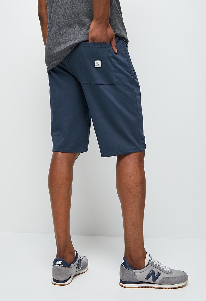 Lark & Crosse - Slim fit sweat shorts - navy