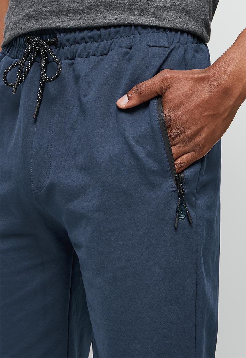 Lark & Crosse - Slim fit sweat shorts - navy