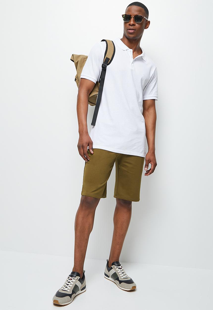 Lark & Crosse - Slim fit sweat shorts - khaki