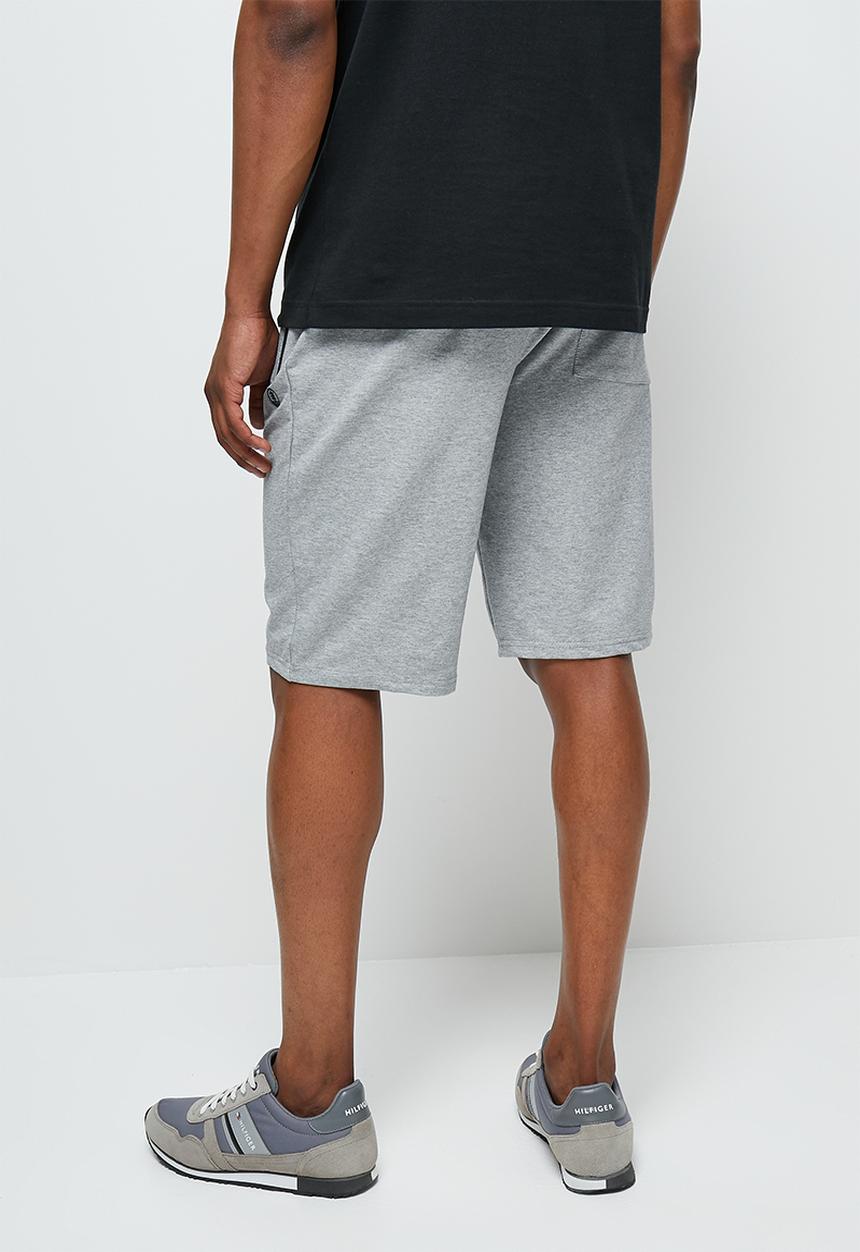 Lark & Crosse - Slim fit sweat shorts - grey 
