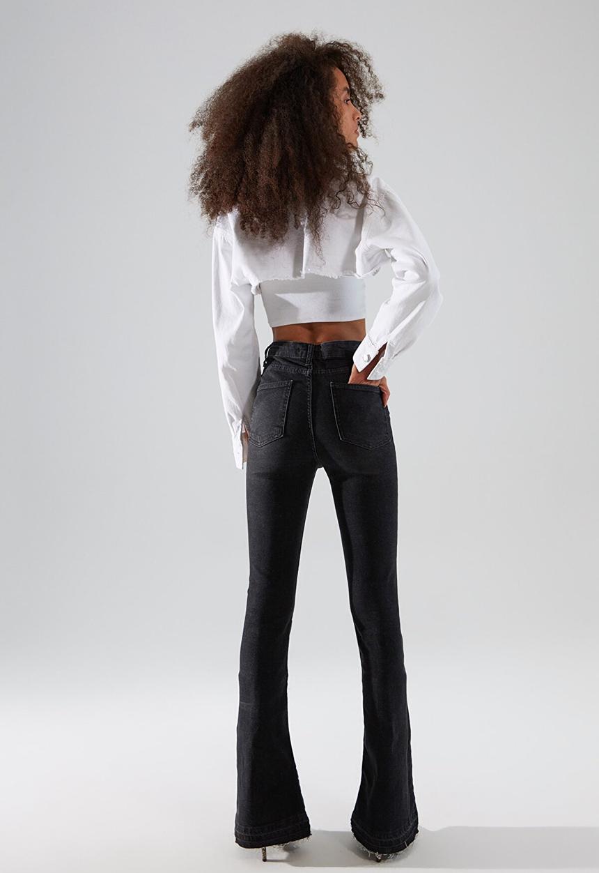 Trendyol - Front button high waist flare jeans - black