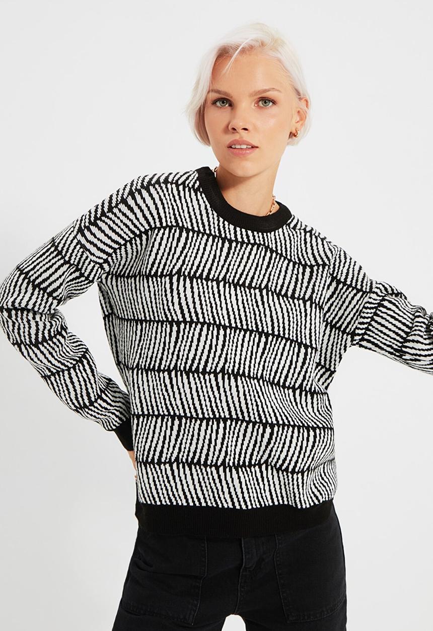 Trendyol - Print knit sweater - black & white