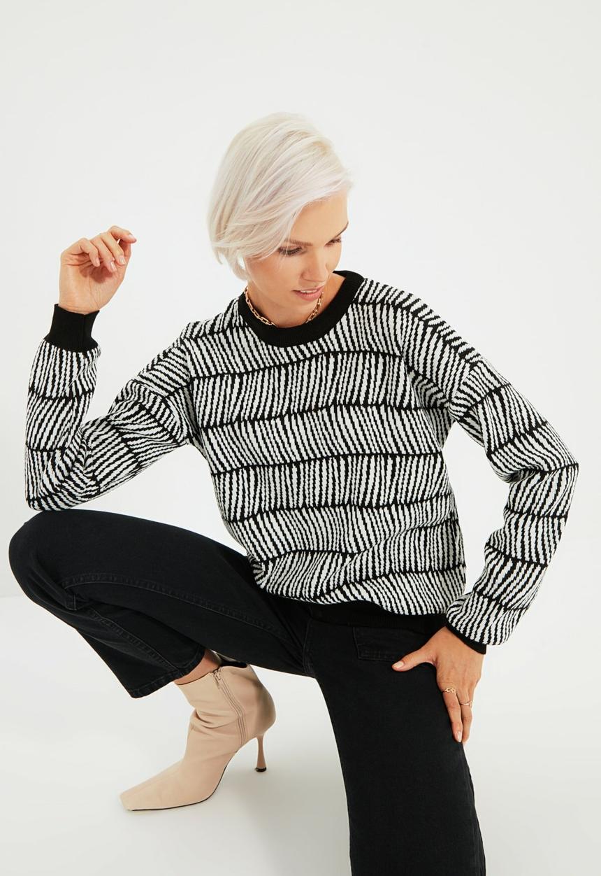Trendyol - Print knit sweater - black & white
