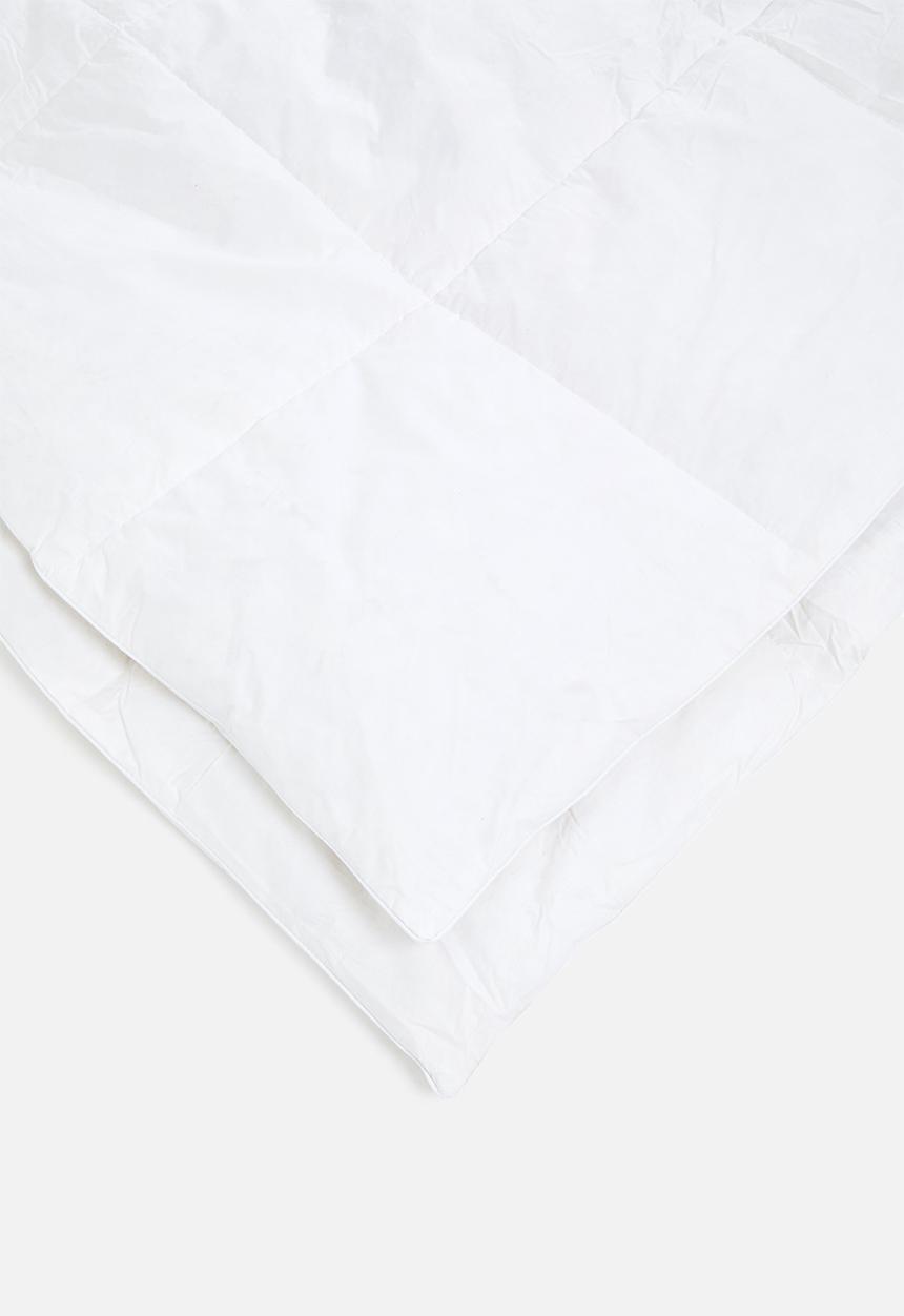 Sixth Floor - 8 Tog Duck feather duvet inner - cotton outing