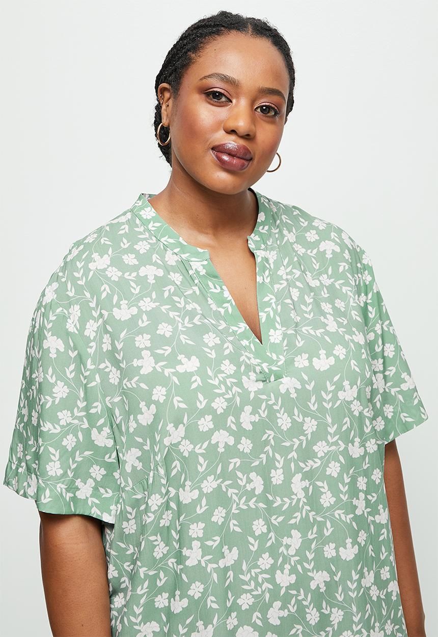 edit Plus - Mandarin collar swing hem tunic - dark sage 