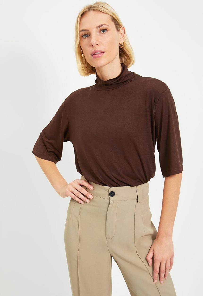 Trendyol - Stand up collar knitted top - brown