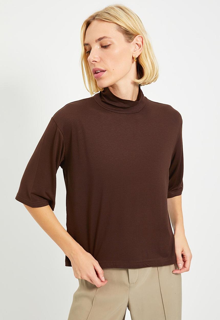 Trendyol - Stand up collar knitted top - brown