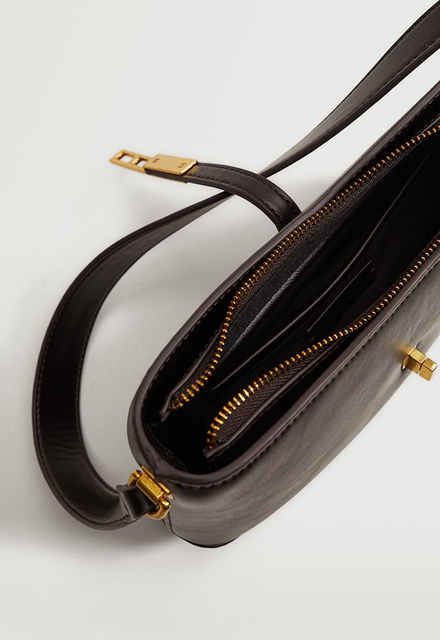 MANGO - Buckle baguette bag - chocolate