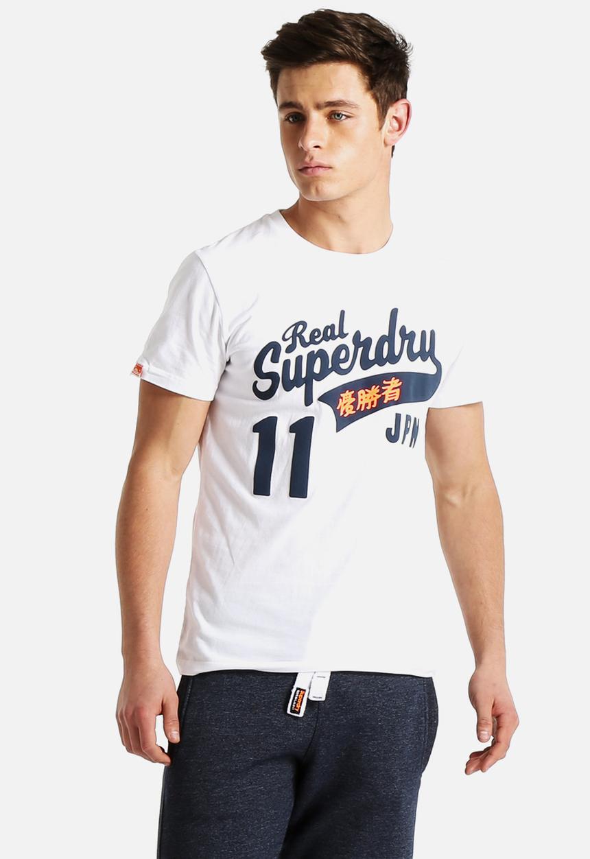 Superdry. - Fat Swoosh Reworked T-shirt