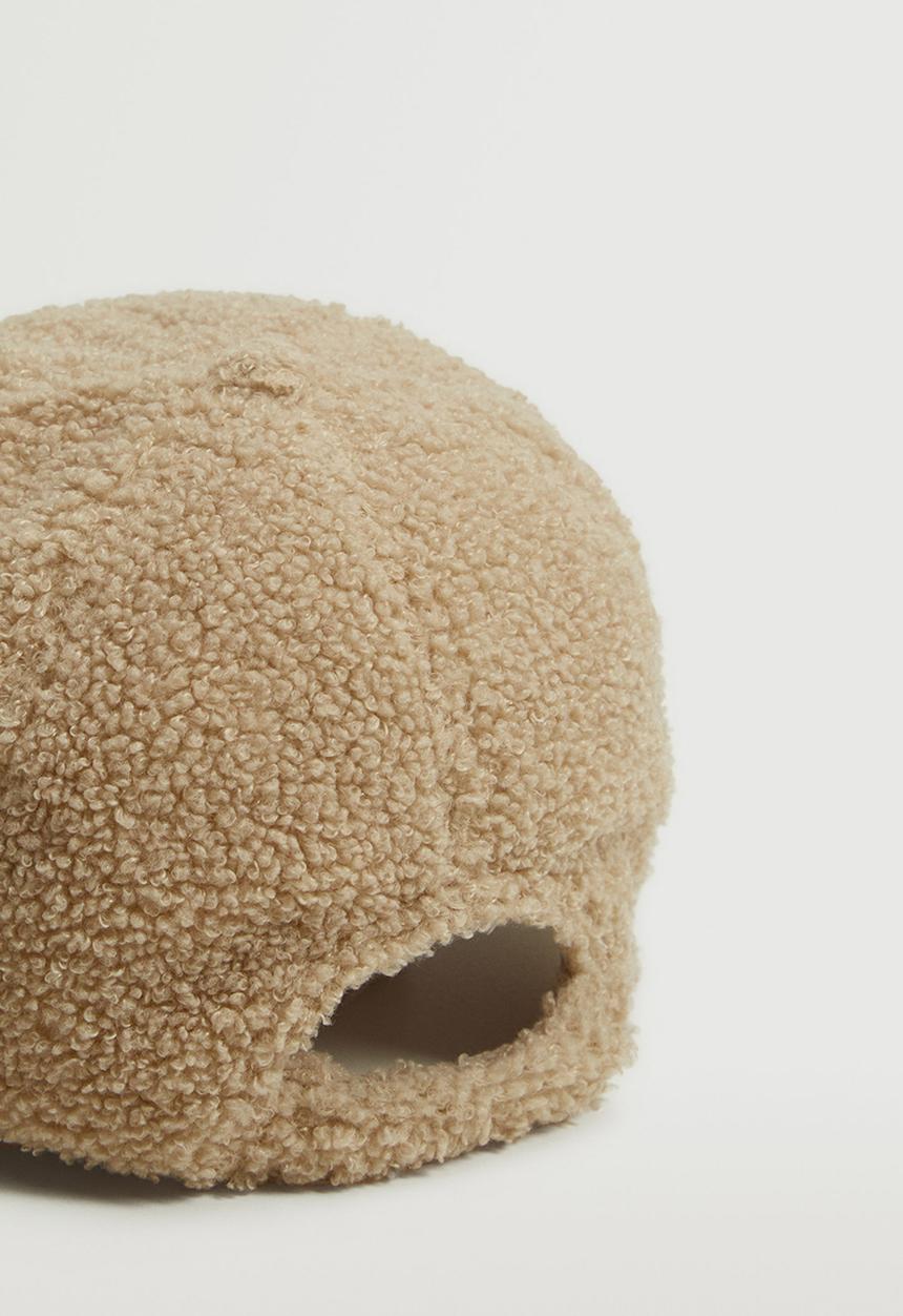 MANGO - Teddy fur cap - ecru
