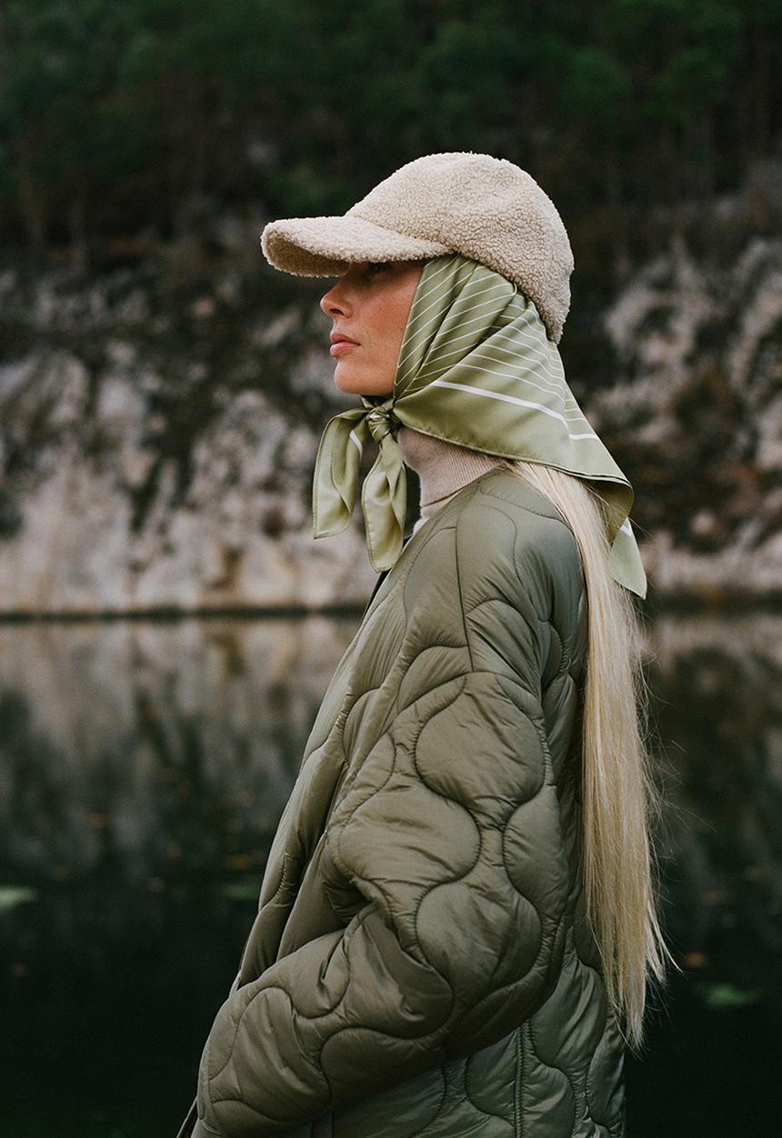 MANGO - Teddy fur cap - ecru