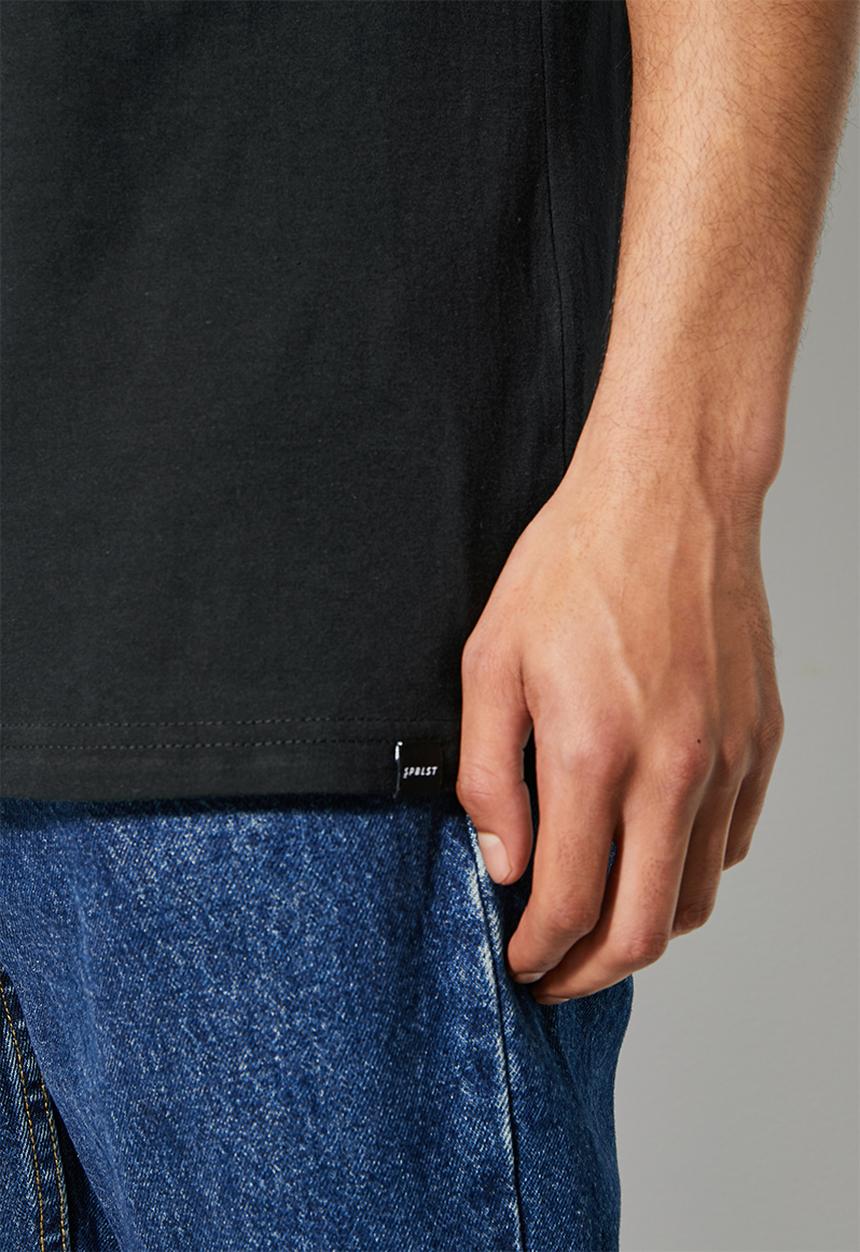 Superbalist - Nate scribble face tee - black