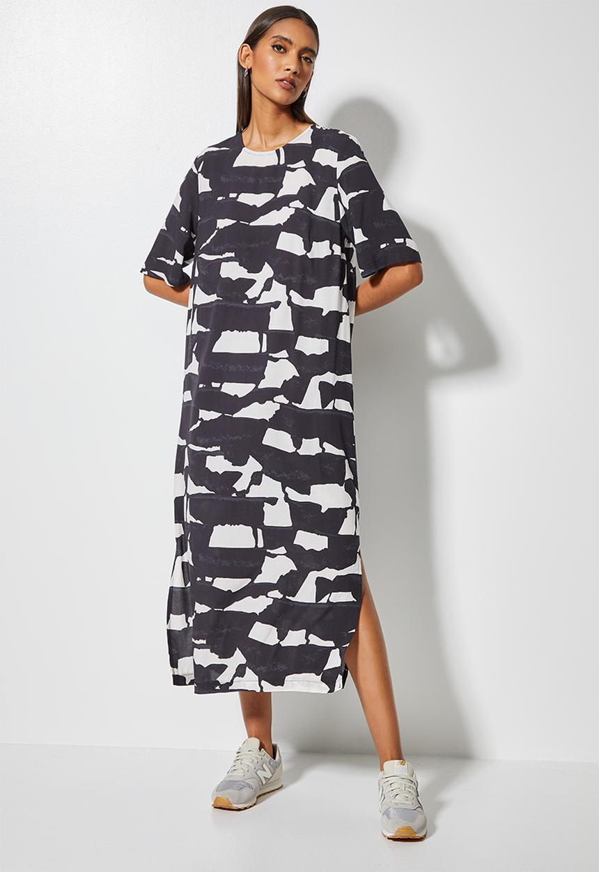 Superbalist - The woven tee dress - navy & white 