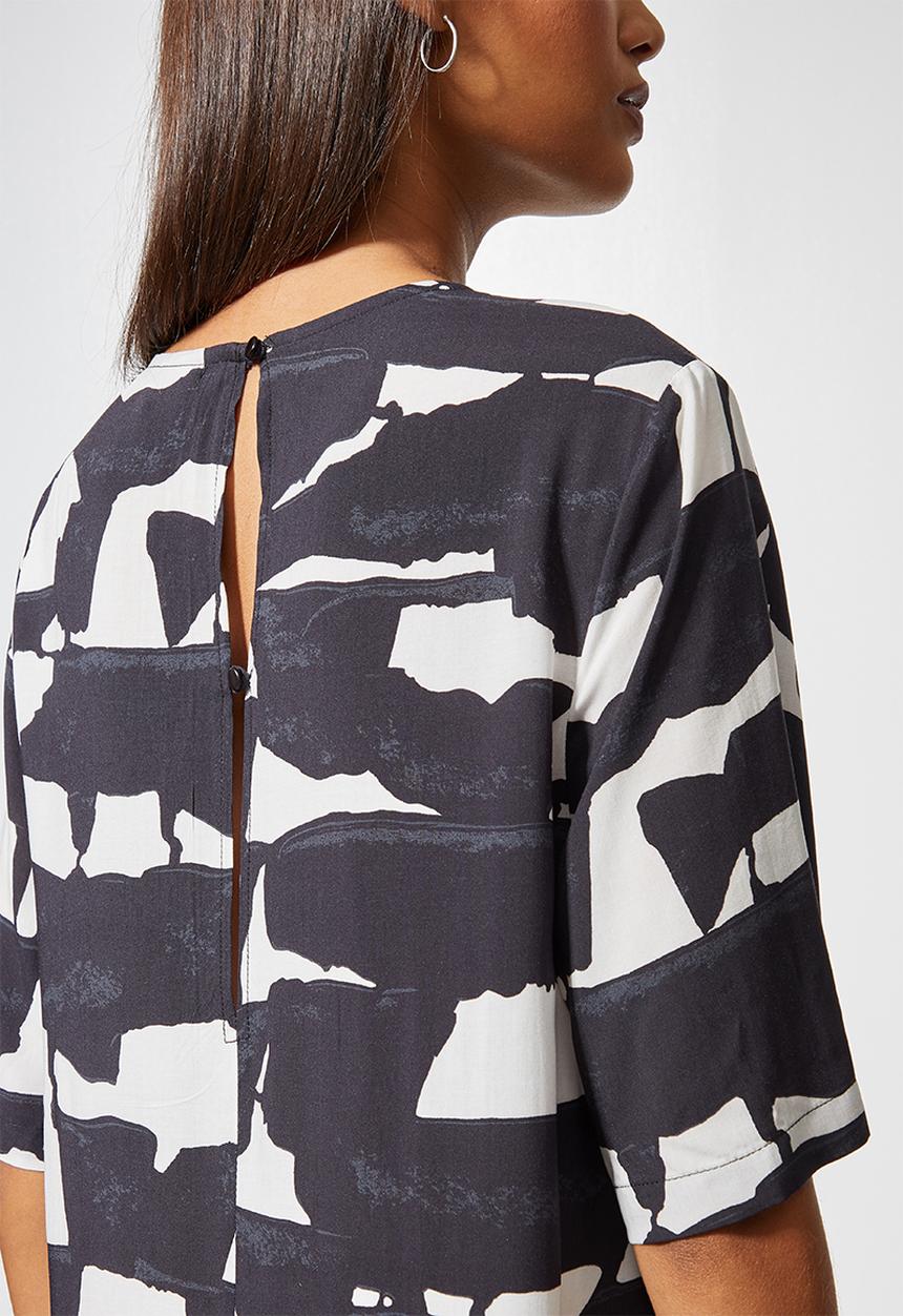 Superbalist - The woven tee dress - navy & white 